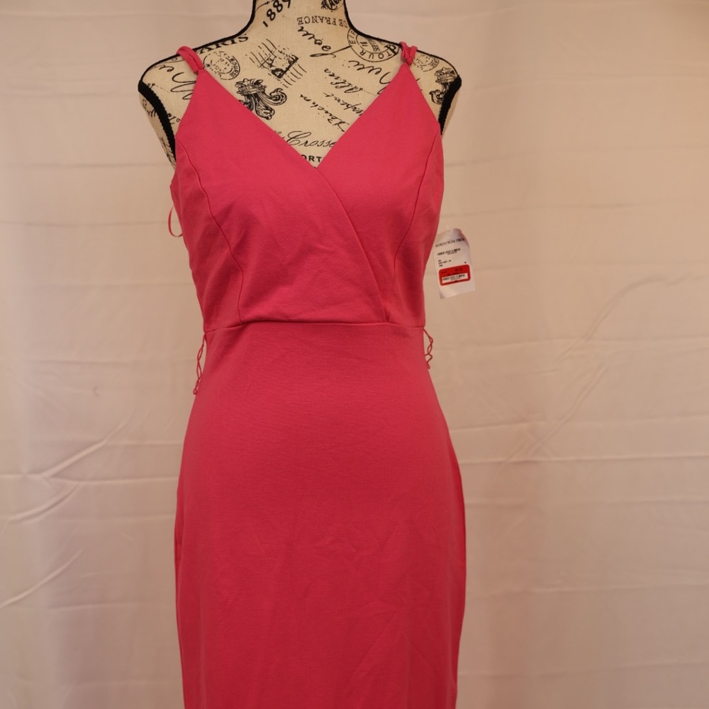 Socialite pink dress size Medium nwt